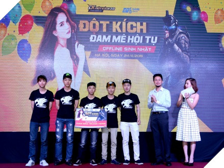 Offline Sinh Nhật Đột Kích với hơn 3000 game thủ tham dự 4
