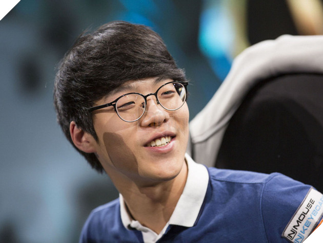 LMHT: Trí tuệ siêu việt của thánh SKT T1 Faker 4