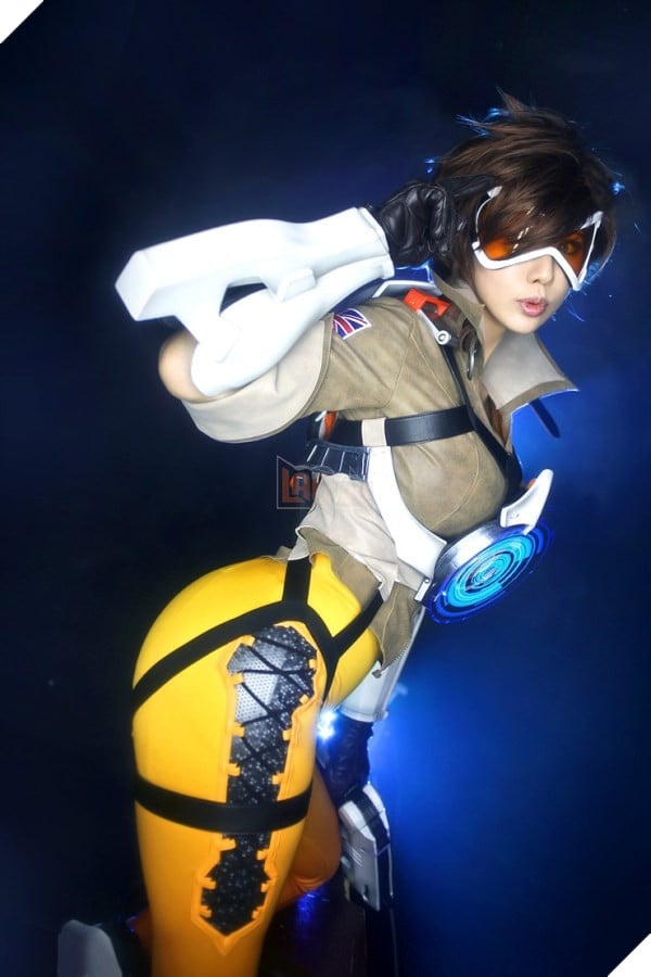 Blizzard vừa xin lỗi game thủ vì "1 cái mông" liền được hưởng ứng ngay bằng màn cosplay này