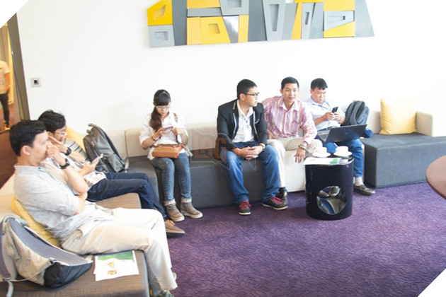 Chinh Đồ Mobile họp báo ra mắt, có sự tham gia của đài truyền hình