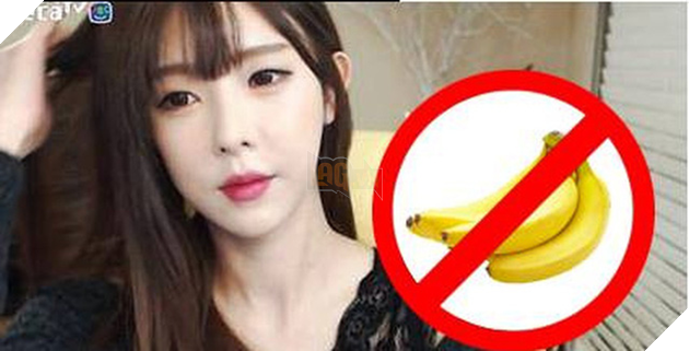 Trung Quốc cấm tất cả các nữ streamer ăn chuối khi đang truyền video trực tiếp
