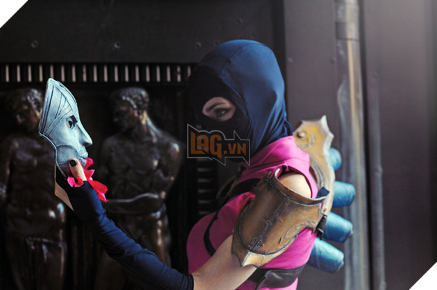 Liên Minh Huyền Thoại: Đây là bộ cosplay Jhin phiên bản 'có ngực' đầu tiên trên thế giới