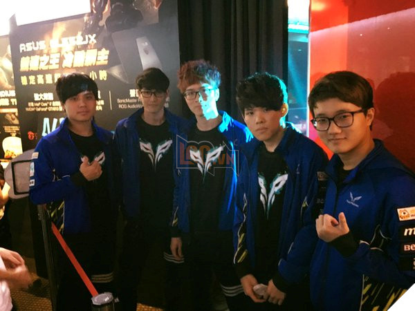 flashwolves-1