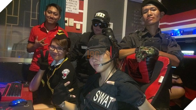 Dot Kich: Nu game thu Viet Nam mac cosplay thi dau giai game 5 Nữ game thủ xinh đẹp vừa đánh giải vừa diện đồ cosplay Đột Kích