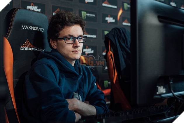 OG hủy diệt Na`vi 3-0 và bảo vệ thành công chức vô địch DreamLeague Season 5 2