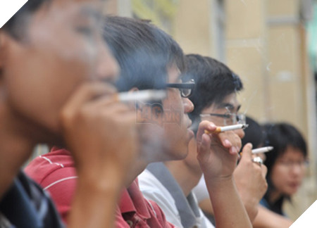 Khói thuốc - Kẻ thù số một của mọi game thủ bước chân tới chốn phòng net