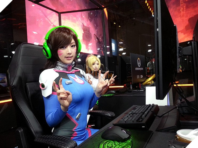 Tiếp tục ngất ngây với bộ ảnh cosplay Overwatch cực quyến rũ