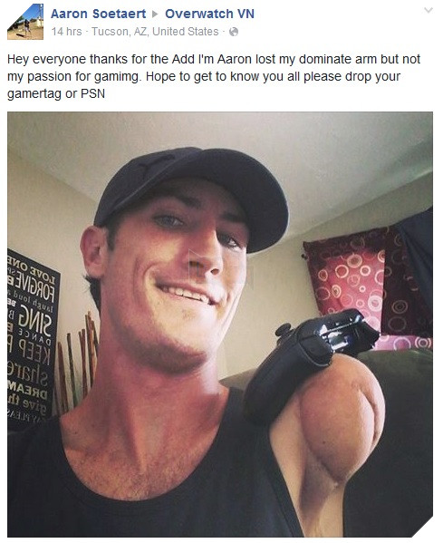 Game thủ Mỹ cụt tay bất ngờ hỏi thăm cộng đồng Overwatch Việt Nam, thu hút hàng nghìn bình luận