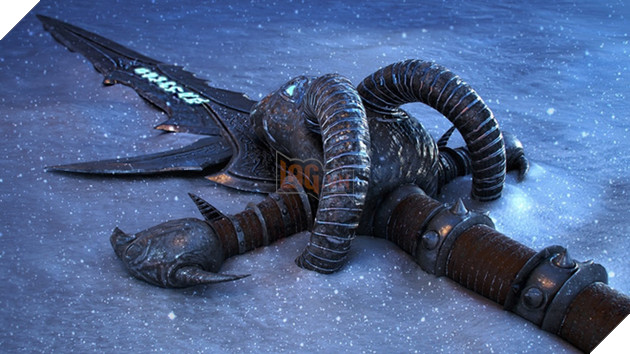 Fan hâm mộ tái hiện lại kiếm Frosmourne đẹp nhất từ trước tới nay trong WarCraft