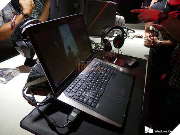 Đây chính là chiếc laptop khủng game thủ Việt nào cũng mơ ước