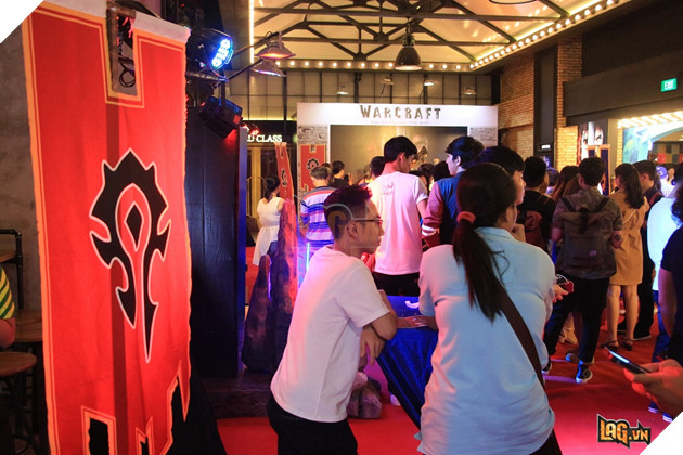 Toàn cảnh sự kiện buổi công chiếu của phim bom tấn Warcraft 7