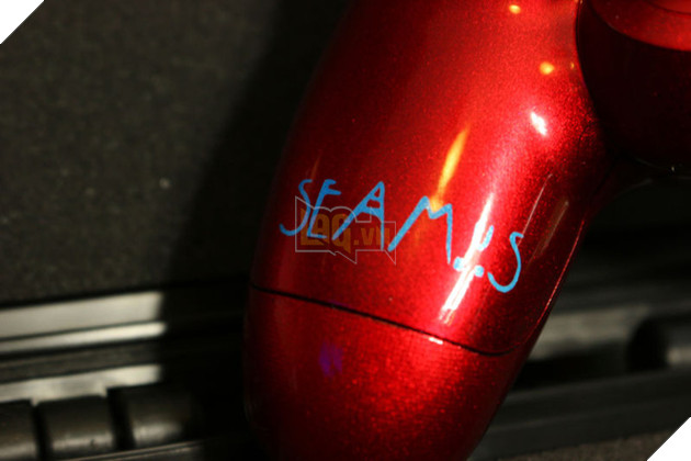 Chiêm ngưỡng chiếc tay cầm PS4 do chú bé mới 5 tuổi thiết kế