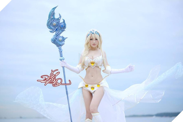 Châu Tấn - Nữ coser xinh đẹp và gợi cảm xứ Đài Loan