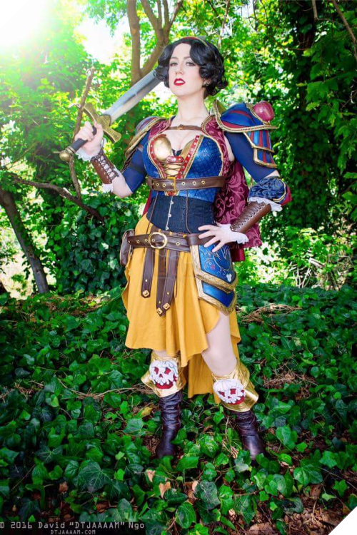 Cùng Missyeru hóa thân thành Snow White Siêu chiến binh đầy gợi cảm và quyến rũ 2