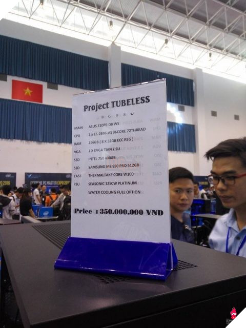 13507102_473496129527670_180126907559814906_n Choáng với bộ case PC độ giá 350 triệu do người Việt thực hiện 9