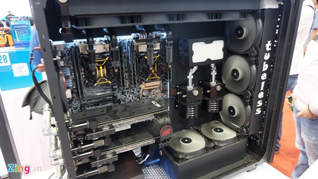 Thung PC do gia 350 trieu tai Viet Nam hinh anh 6 Choáng với bộ case PC độ giá 350 triệu do người Việt thực hiện 6