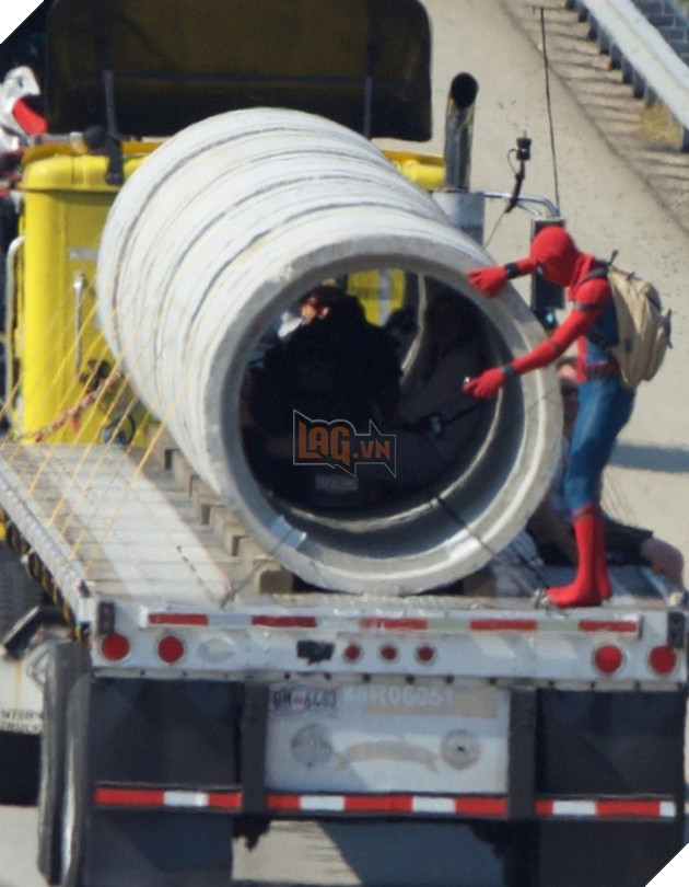 Lộ diện những hình ảnh đầu tiên về Nhện nhọ tại trường quay Spider-man: Homecoming 5