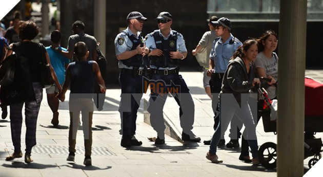 Pokemon Go: game thủ Úc "đột nhập" cả đồn cảnh sát...để lấy Pokeball