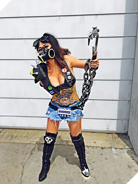 Overwatch: Ngỡ ngàng trước bộ cosplay chàng béo Roadhog phiên bản có ngực