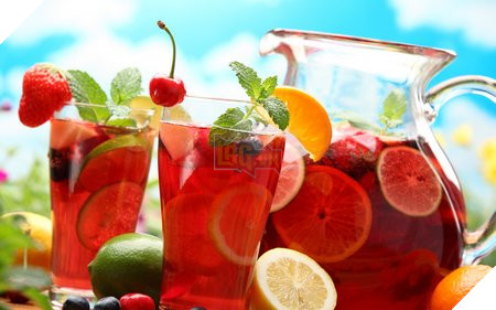 Ngoài bộ sưu tập hình nền kể trên, bạn cũng có thể download