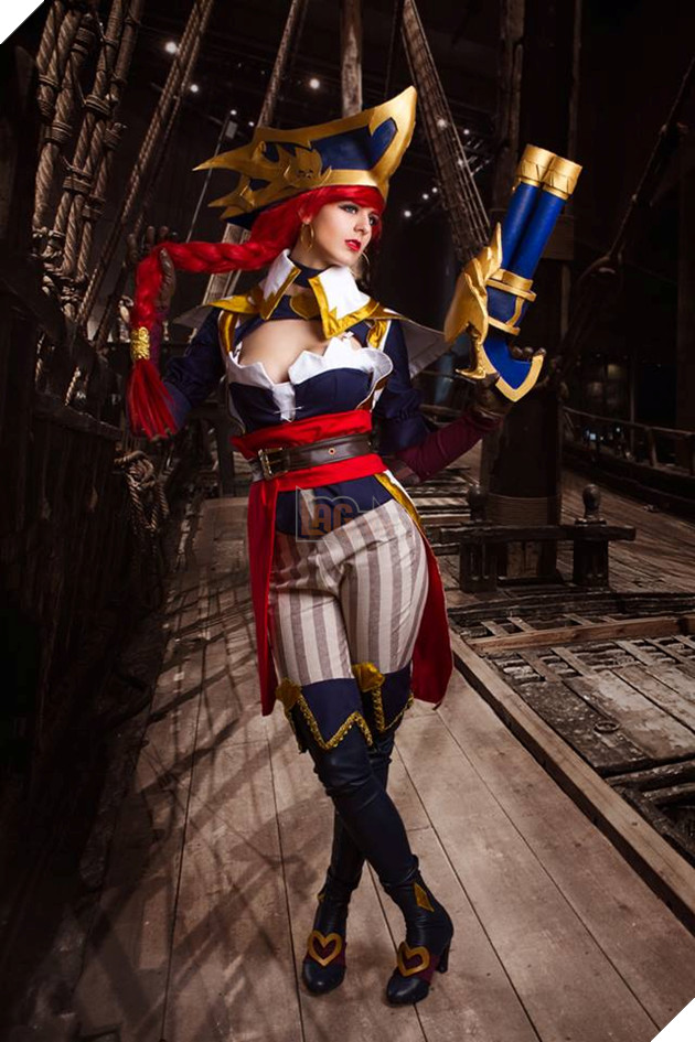 Ngẩn ngơ với bộ ảnh quyến rũ của nữ coser Juby Headshot 7