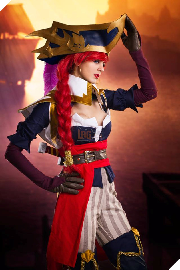 Ngẩn ngơ với bộ ảnh quyến rũ của nữ coser Juby Headshot 8