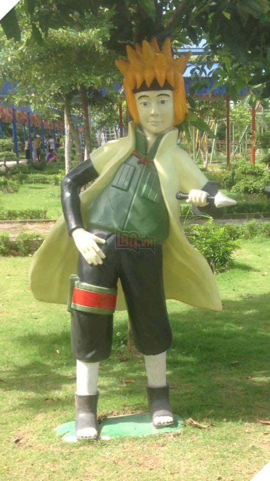 Choáng với tượng Naruto "thảm họa" tại Việt Nam