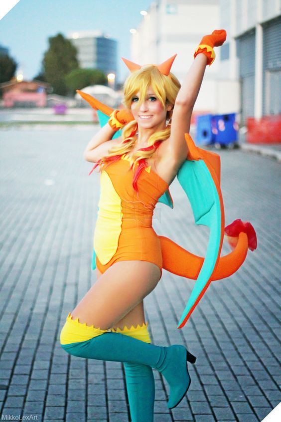 Top 10 màn cosplay Pokemon nóng bỏng nhất từ các nữ coser