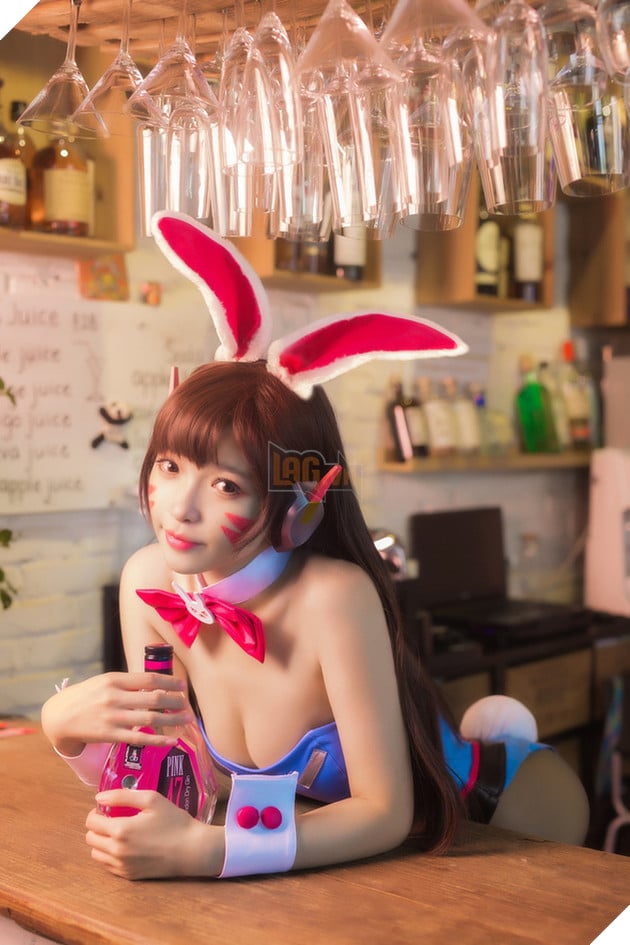 Ngẩn ngơ với đôi chân dài miên man của D.Va trong Overwatch