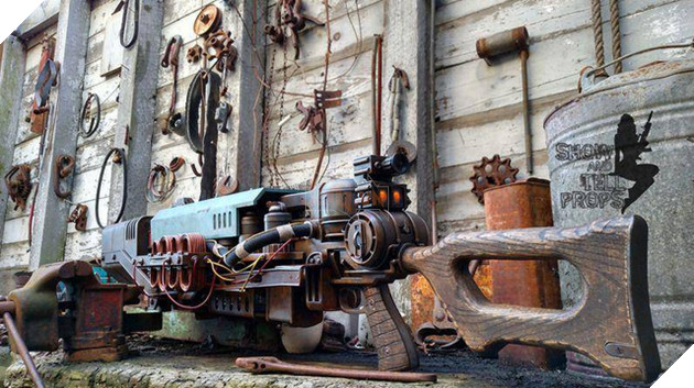 30 món vũ khí và vật dụng trong game được chế tác ngoài đời đẹp nhất