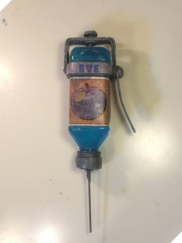 30 món vũ khí và vật dụng trong game được chế tác ngoài đời đẹp nhất