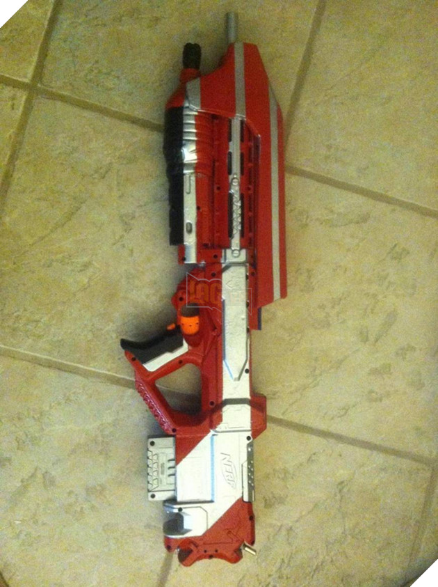 30 món vũ khí và vật dụng trong game được chế tác ngoài đời đẹp nhất