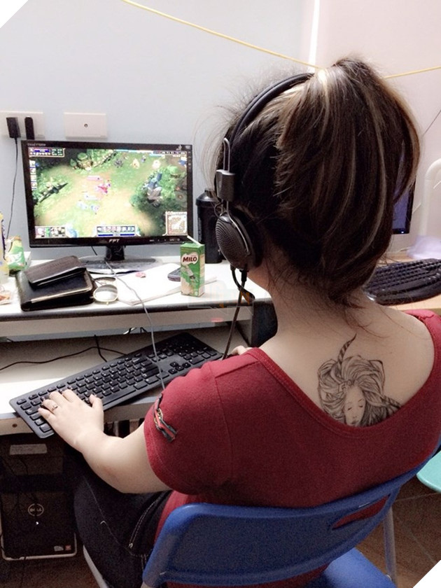 LMHT: Con gái muốn leo Rank không ăn bám vào team thì đừng quên những điều này