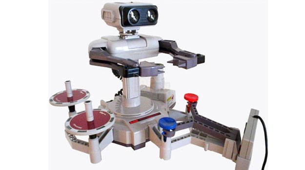 11 tay cầm điều khiển "quái dị" nhất trong lịch sử video game