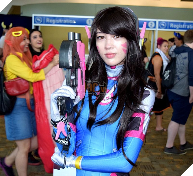 Bất ngờ với bộ ảnh cosplay Overwatch cực "khó đỡ" của fan hâm mộ