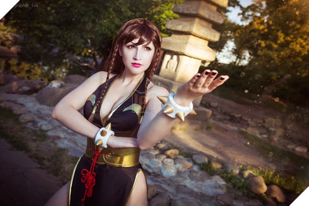 Cosplay Chun-Li ngực đầy cực gợi cảm trong Street Fighter V