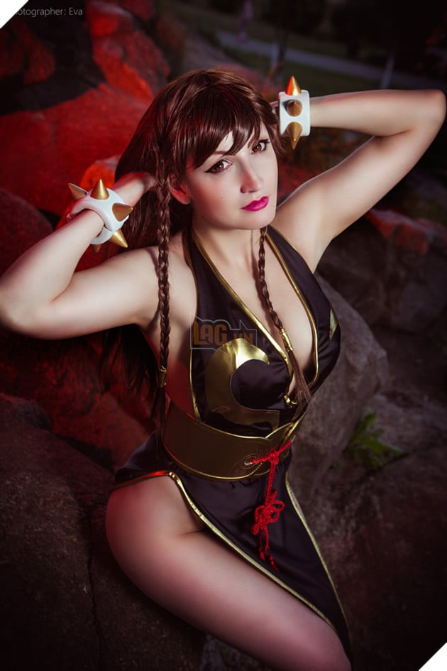 Cosplay Chun-Li ngực đầy cực gợi cảm trong Street Fighter V