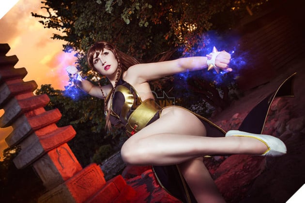 Cosplay Chun-Li ngực đầy cực gợi cảm trong Street Fighter V