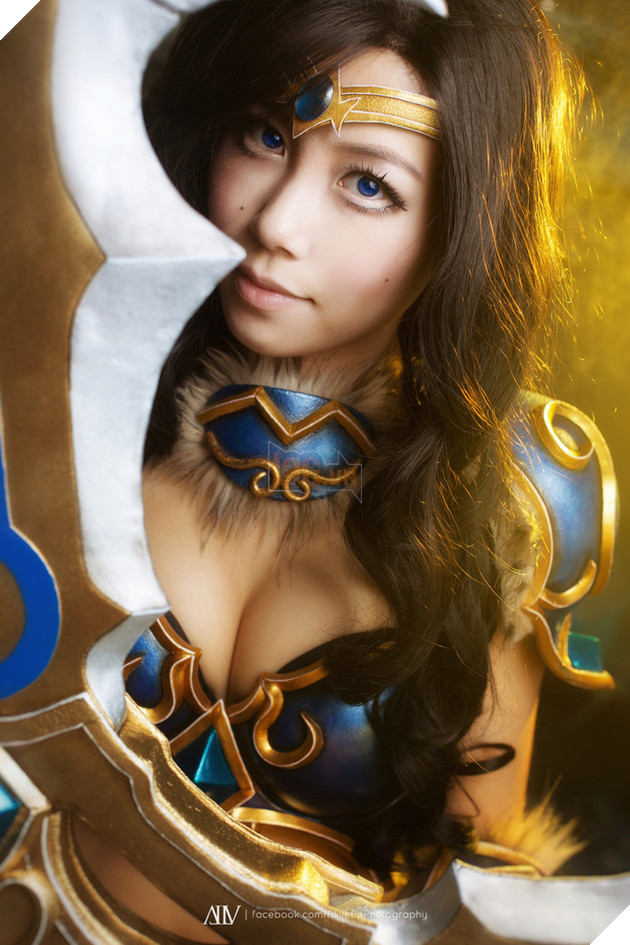 Liên Minh Huyền Thoại: Ngắm bộ ảnh cosplay Sivir Công Chúa Chiến Binh cực kỳ nóng bỏng