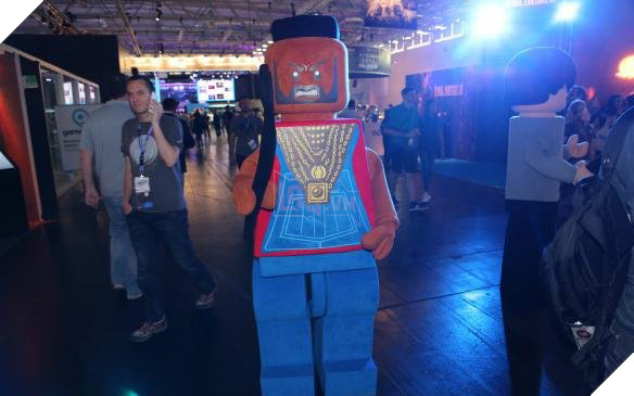 Chiêm ngưỡng những màn cosplay và figure ấn tượng tại Gamescom 2016