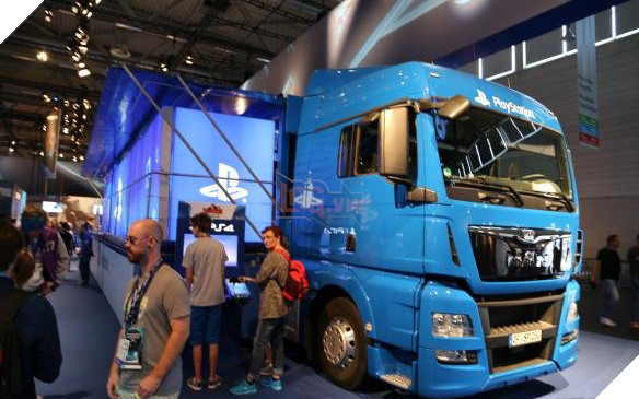 Chiêm ngưỡng những màn cosplay và figure ấn tượng tại Gamescom 2016