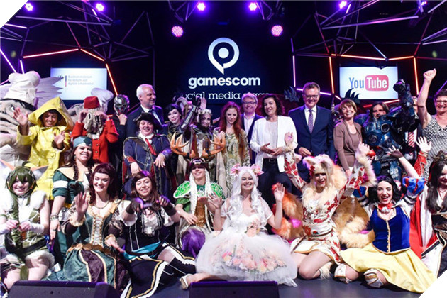 Chiêm ngưỡng những màn cosplay và figure ấn tượng tại Gamescom 2016