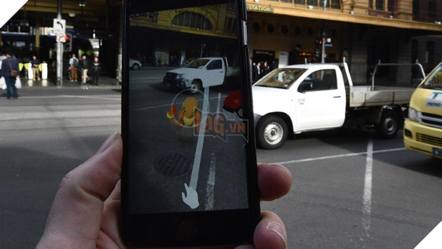 Một người lái xe ở Nhật đâm chết một phụ nữ do mải mê chơi Pokemon Go 2