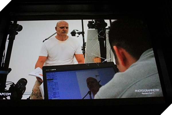 Resident Evil 7 gây sốc khi sử dụng mô hình làm từ thịt sống