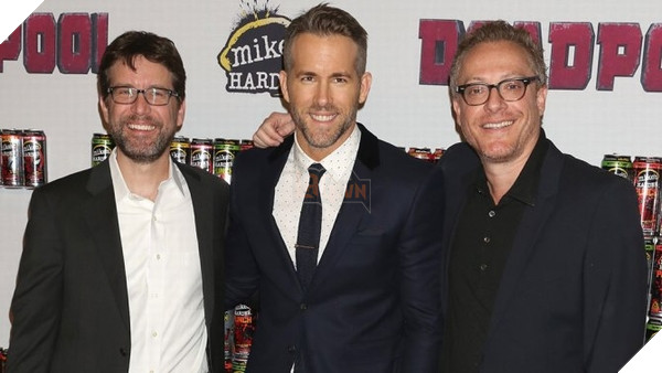 Tiết lộ thú vị: Ryan Reynolds tự trả tiền cho hai tác giả kịch bản Deadpool ở phim trường 2