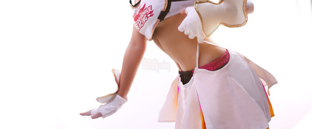 Cosplay Hatsune Miku "Nữ hoàng đường đua" gợi cảm và nóng bỏng