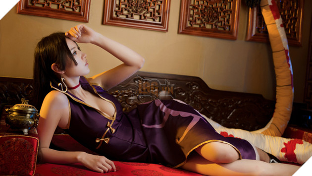 Ngắm đôi chân dài miên man của nàng Boa Hancock trong One Piece