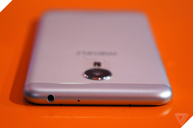 Cận cảnh điện thoại mạnh mẽ nhất chạy Ubuntu.  5