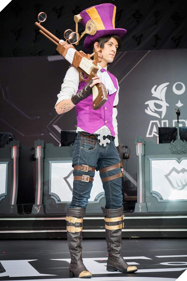 IWCQ 2016: 'Cười bể bụng' với các thánh cosplay tại Brazil 5