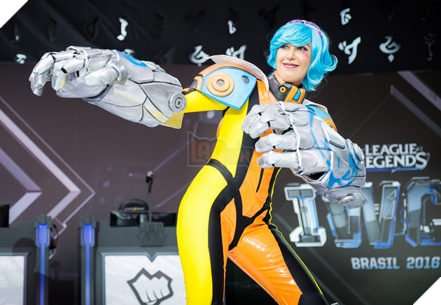 IWCQ 2016: 'Cười bể bụng' với các thánh cosplay tại Brazil 7
